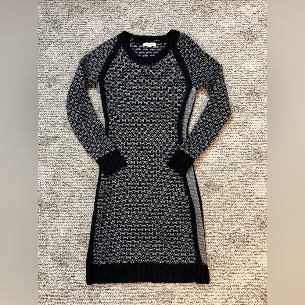 Long sleeve dress